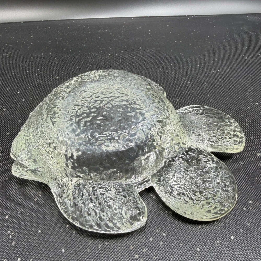 Vintage Textured Clear Art Glass Fish Bowl Coastal Nautical Trinket Dish‎ 6 Inch